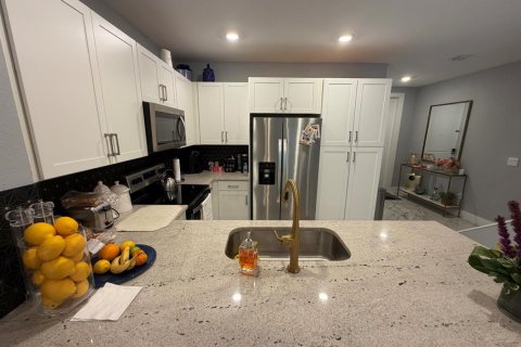 Adosado en venta en Deerfield Beach, Florida, 3 dormitorios, 144.37 m2 № 2183880 - foto 8