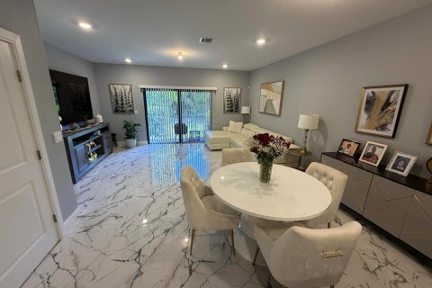 Adosado en venta en Deerfield Beach, Florida, 3 dormitorios, 144.37 m2 № 2183880 - foto 10