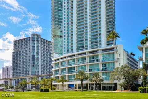 Copropriété à louer à Miami, Floride: 1 chambre, 104.14 m2 № 1971345 - photo 12