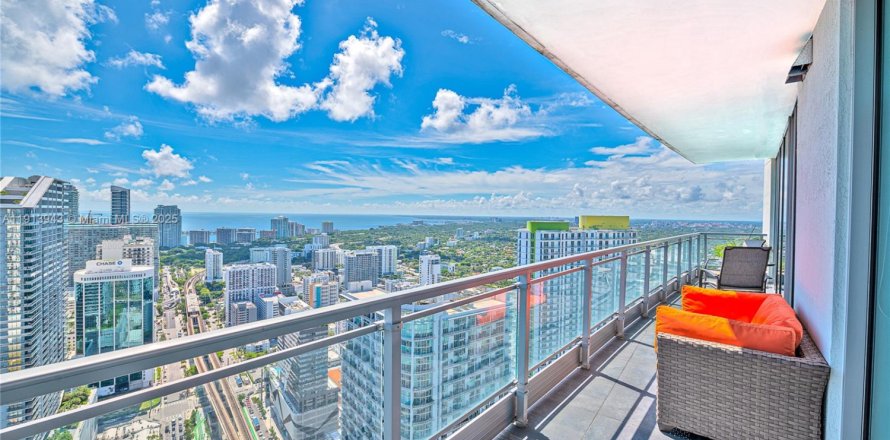 Condo à Miami, Floride, 1 chambre  № 1971345