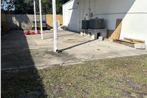 Commercial property in Saint Petersburg, Florida № 1759829 - photo 2
