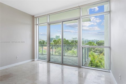 Condo in Miami, Florida, 3 bedrooms  № 2067156 - photo 10