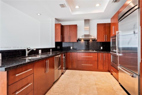 Condo in Miami, Florida, 3 bedrooms  № 2067156 - photo 4