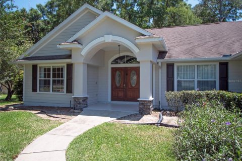 Villa ou maison à Ocala, Floride 3 chambres, 183.02 m2 № 2229135