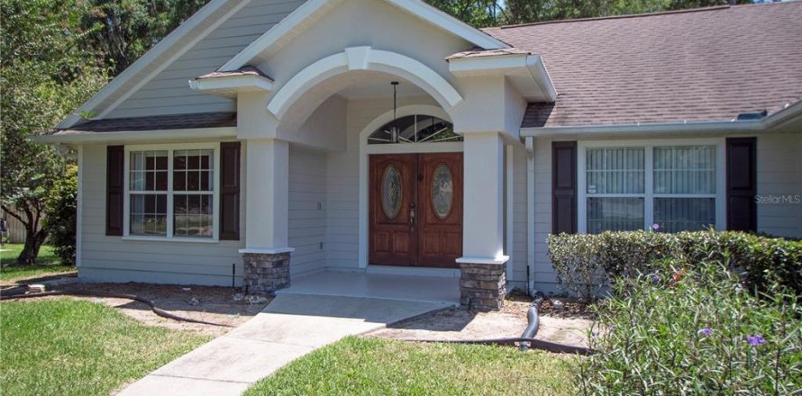 Villa ou maison à Ocala, Floride 3 chambres, 183.02 m2 № 2229135