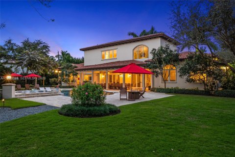 Купить виллу или дом в Пайнкрест, Флорида 6 спален, 594.39м2, № 2043690 - фото 12