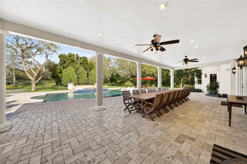 Купить виллу или дом в Пайнкрест, Флорида 6 спален, 594.39м2, № 2043690 - фото 18