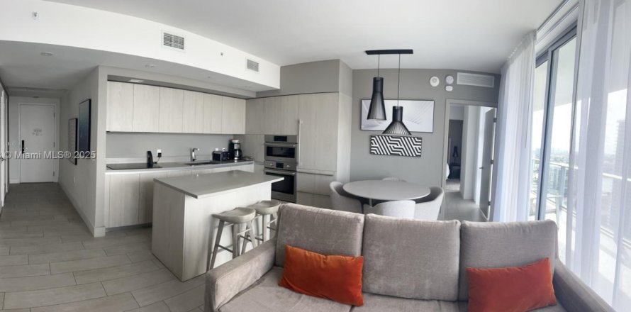 Condo in Hollywood, Florida, 3 bedrooms № 1836296