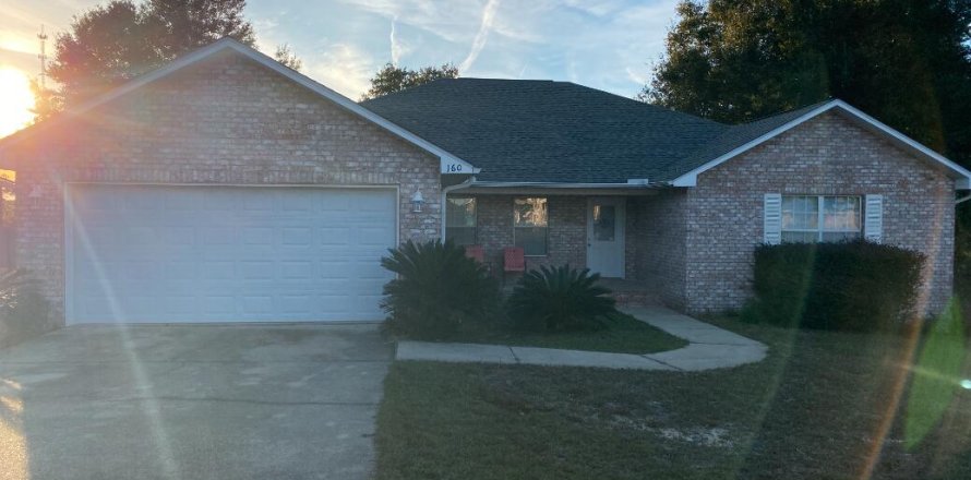 Villa ou maison à Crestview, Floride 4 chambres, 220.64 m2 № 590081
