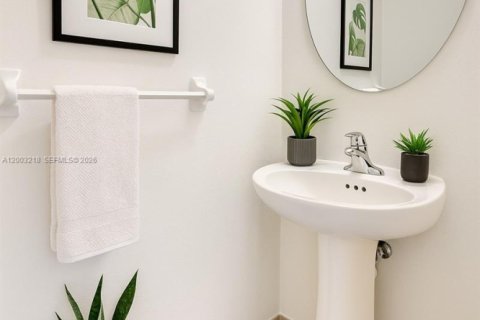 Townhouse in Miami, Florida 3 bedrooms, 158.03 sq.m. № 2066581 - photo 5