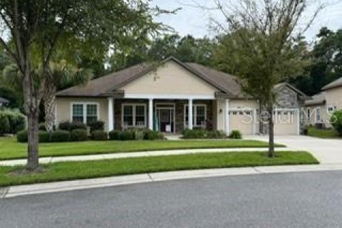 Casa en alquiler en Gainesville, Florida, 4 dormitorios, 229.93 m2 № 1910449 - foto 1