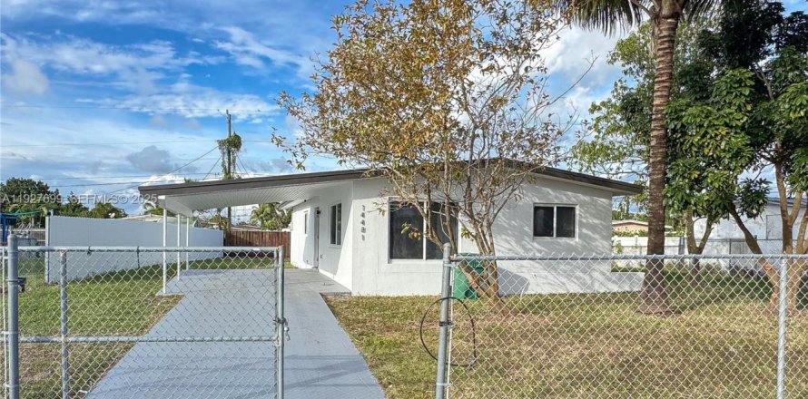 Villa ou maison à Homestead, Floride 3 chambres, 75.81 m2 № 1987141