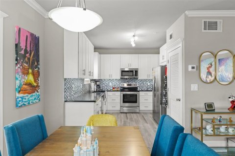 Condo in Celebration, Florida, 2 bedrooms  № 1737129 - photo 16