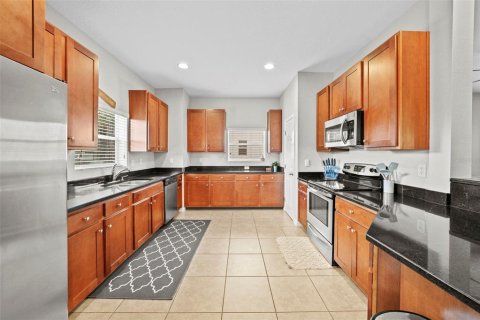 Touwnhouse à vendre à Tampa, Floride: 3 chambres, 163.88 m2 № 1918421 - photo 13