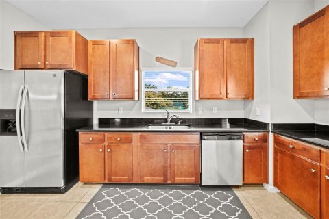 Touwnhouse à vendre à Tampa, Floride: 3 chambres, 163.88 m2 № 1918421 - photo 14