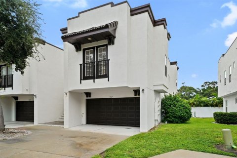 Touwnhouse à vendre à Tampa, Floride: 3 chambres, 163.88 m2 № 1918421 - photo 1