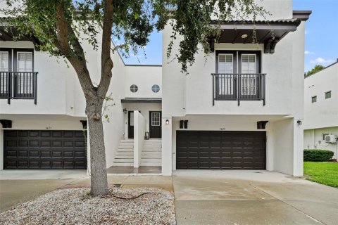 Touwnhouse à vendre à Tampa, Floride: 3 chambres, 163.88 m2 № 1918421 - photo 2