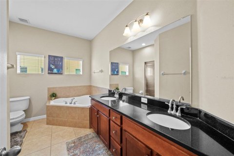 Touwnhouse à vendre à Tampa, Floride: 3 chambres, 163.88 m2 № 1918421 - photo 21