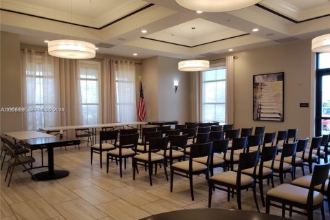 Снять в аренду виллу или дом в Хайалиа, Флорида 3 спальни, 212.75м2, № 2017510 - фото 12