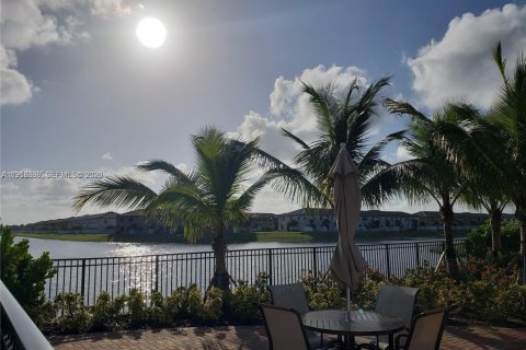 Снять в аренду виллу или дом в Хайалиа, Флорида 3 спальни, 212.75м2, № 2017510 - фото 17