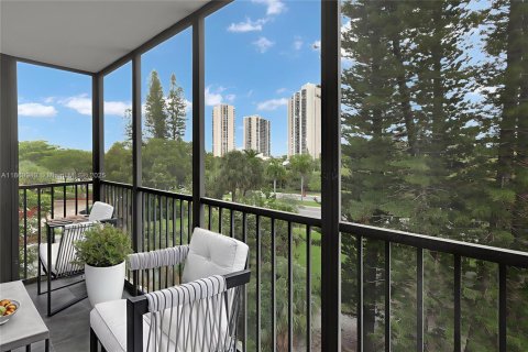 Copropriété à vendre à Aventura, Floride: 2 chambres, 121.52 m2 № 1923090 - photo 15