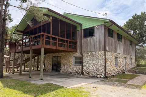 Casa en Crystal River, Florida 2 dormitorios, 111.48 m2 № 2388234