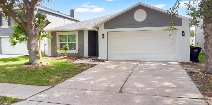 Villa ou maison à Orlando, Floride 3 chambres, 157.19 m2 № 2344815