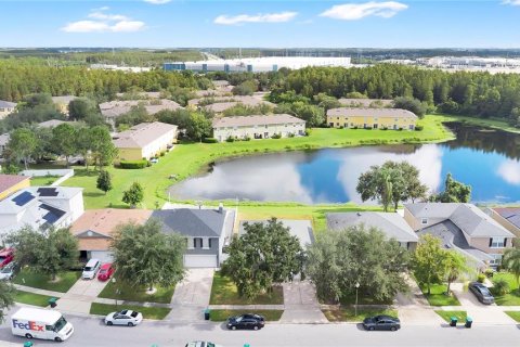 Villa ou maison à louer à Orlando, Floride: 3 chambres, 157.19 m2 № 2344815 - photo 28