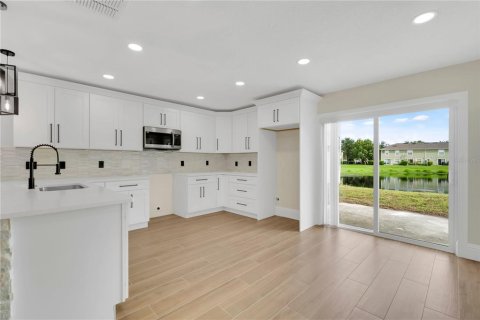Villa ou maison à louer à Orlando, Floride: 3 chambres, 157.19 m2 № 2344815 - photo 9