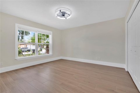 Villa ou maison à louer à Orlando, Floride: 3 chambres, 157.19 m2 № 2344815 - photo 16