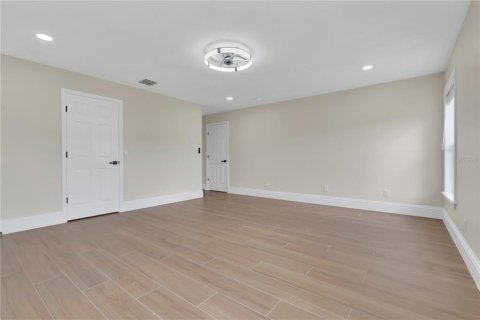 Villa ou maison à louer à Orlando, Floride: 3 chambres, 157.19 m2 № 2344815 - photo 12