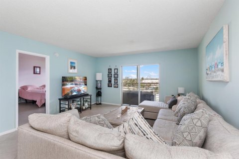 Condominio en venta en Pompano Beach, Florida, 2 dormitorios, 91.04 m2 № 2187411 - foto 11