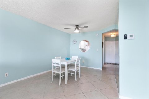 Condominio en venta en Pompano Beach, Florida, 2 dormitorios, 91.04 m2 № 2187411 - foto 27