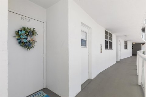 Condominio en venta en Pompano Beach, Florida, 2 dormitorios, 91.04 m2 № 2187411 - foto 4