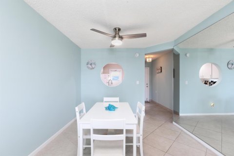 Condominio en venta en Pompano Beach, Florida, 2 dormitorios, 91.04 m2 № 2187411 - foto 29