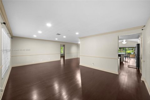 Villa ou maison à louer à Oakland Park, Floride: 3 chambres, 160.07 m2 № 1946424 - photo 7