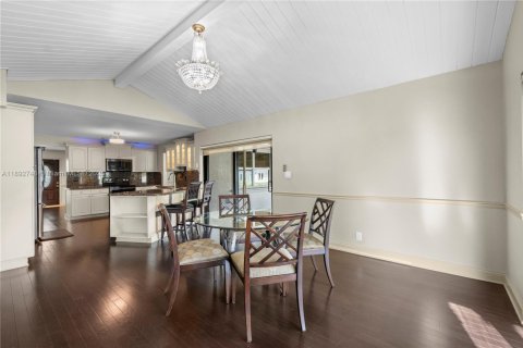 Villa ou maison à louer à Oakland Park, Floride: 3 chambres, 160.07 m2 № 1946424 - photo 25