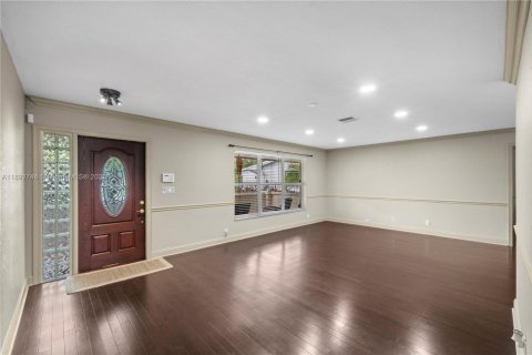 Villa ou maison à louer à Oakland Park, Floride: 3 chambres, 160.07 m2 № 1946424 - photo 5