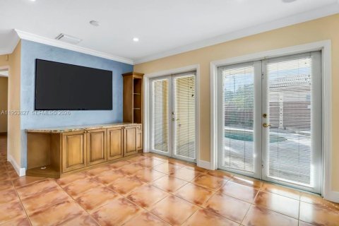 Villa ou maison à louer à Miami, Floride: 3 chambres, 151.9 m2 № 2010906 - photo 14