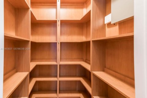 Villa ou maison à louer à Miami, Floride: 3 chambres, 151.9 m2 № 2010906 - photo 30