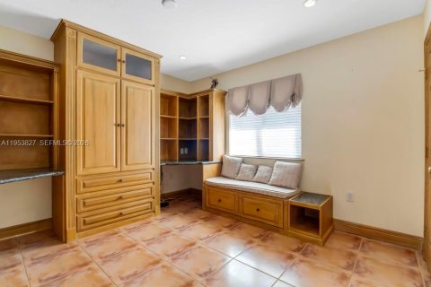 Villa ou maison à louer à Miami, Floride: 3 chambres, 151.9 m2 № 2010906 - photo 29