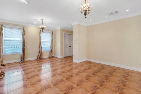 Villa ou maison à louer à Miami, Floride: 3 chambres, 151.9 m2 № 2010906 - photo 8