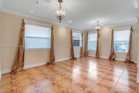Villa ou maison à louer à Miami, Floride: 3 chambres, 151.9 m2 № 2010906 - photo 9
