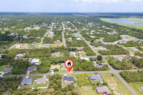 House in Palm Bay, Florida 4 bedrooms, 172.43 sq.m. № 1795340 - photo 10