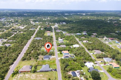 House in Palm Bay, Florida 4 bedrooms, 172.43 sq.m. № 1795340 - photo 13