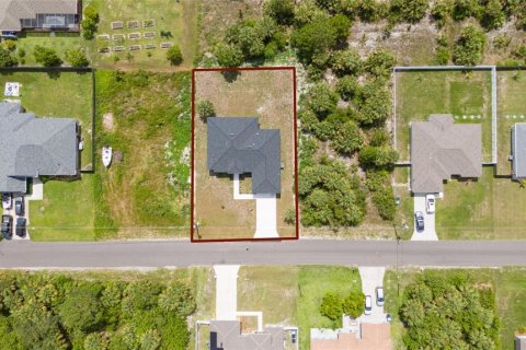 House in Palm Bay, Florida 4 bedrooms, 172.43 sq.m. № 1795340 - photo 15