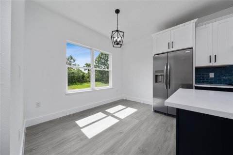 House in Palm Bay, Florida 4 bedrooms, 172.43 sq.m. № 1795340 - photo 25