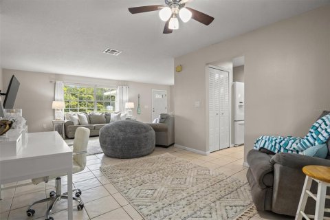 House in Sebring, Florida 3 bedrooms, 177.54 sq.m. № 1918861 - photo 14