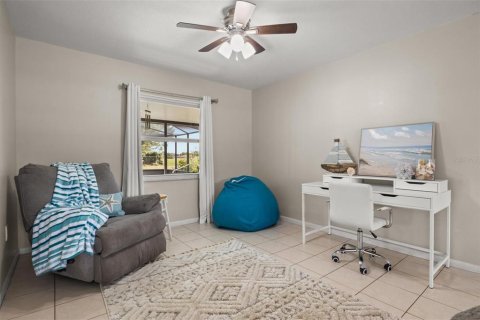 House in Sebring, Florida 3 bedrooms, 177.54 sq.m. № 1918861 - photo 13