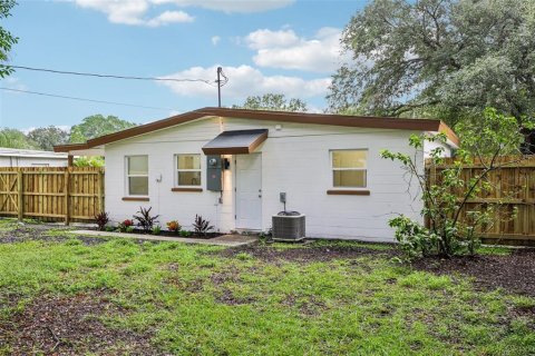 Villa ou maison à vendre à Sarasota, Floride: 2 chambres, 63.36 m2 № 2409899 - photo 25